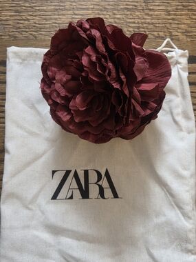 ZARA Burgundy Floral Hair Clip